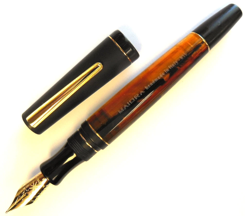 Maiora Impronte, Black & Orange, Slim Fountain Pen 3 Maiora Impronte, Black & Orange, Slim Fountain Pen